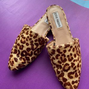 STEVE MADDEN LEOPARD MULES